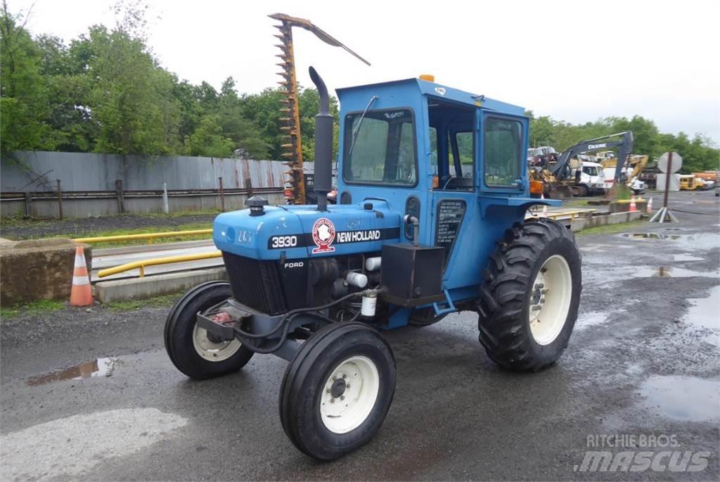 New Holland 3930 Traktory