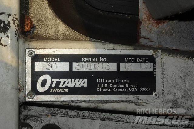 Ottawa 30 Terminálový tahač