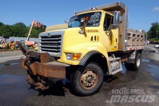 Sterling L8500 Sklápěče