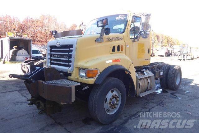 Sterling L8500 Nákladní vozidlo bez nástavby