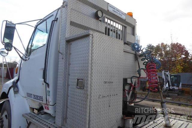 Sterling LT9500 Nákladní vozidlo bez nástavby