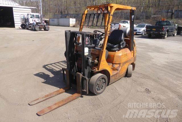 Toyota 7FGCU25 Další
