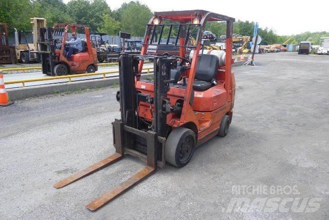Toyota 7FGCU25 Další