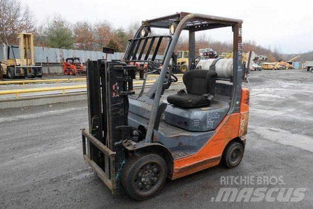 Toyota 8FGCU25 Další