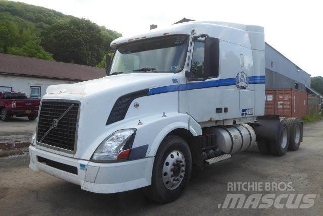 Volvo VNL64T Tahače