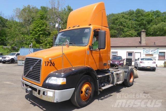 Volvo VNM42T Nákladní vozidlo bez nástavby