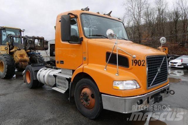Volvo VNM42T Nákladní vozidlo bez nástavby