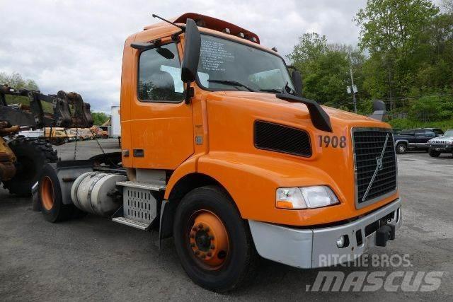 Volvo VNM42T Nákladní vozidlo bez nástavby