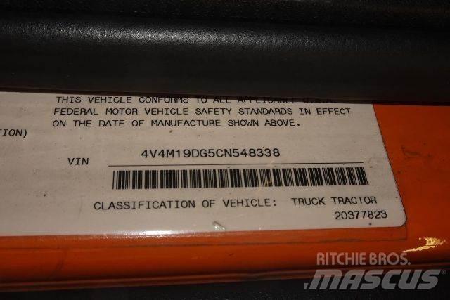 Volvo VNM42T Nákladní vozidlo bez nástavby
