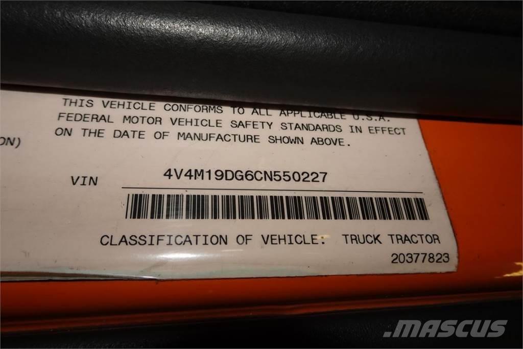 Volvo VNM42T Nákladní vozidlo bez nástavby