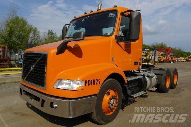 Volvo VNM64T Nákladní vozidlo bez nástavby