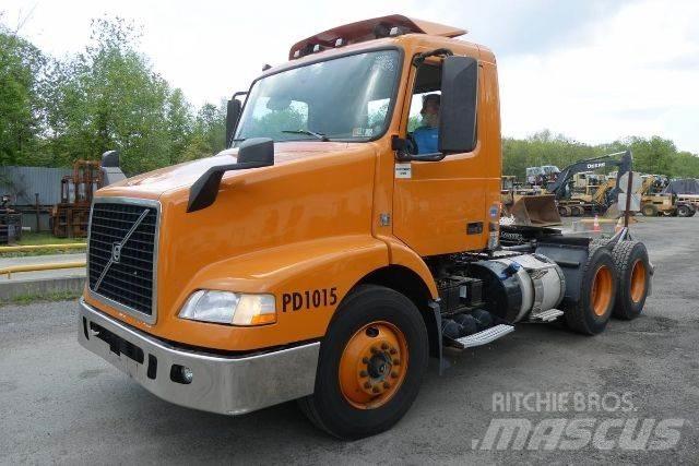 Volvo VNM64T Nákladní vozidlo bez nástavby