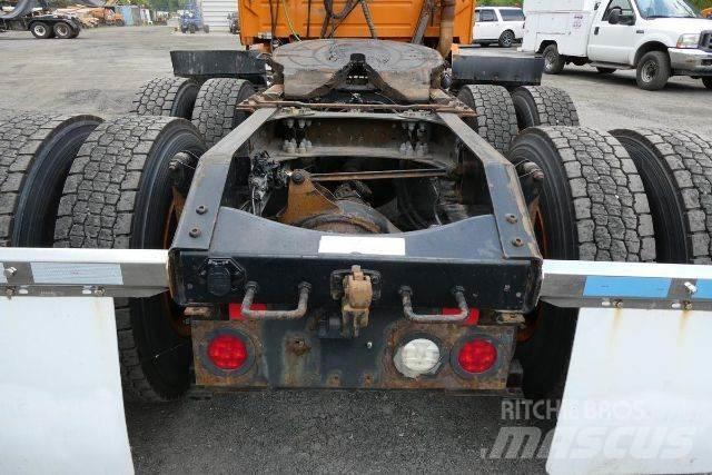 Volvo VNM64T Nákladní vozidlo bez nástavby