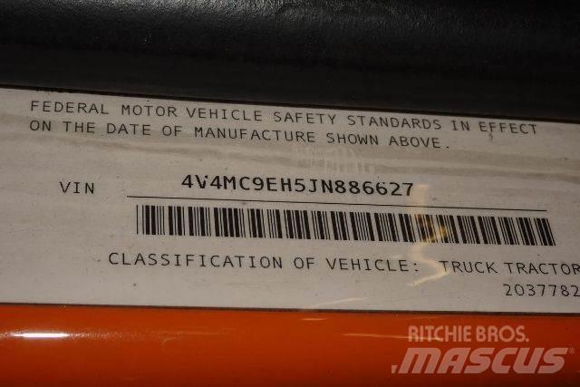 Volvo VNM64T Nákladní vozidlo bez nástavby