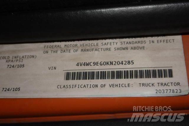 Volvo VNR64T300 Nákladní vozidlo bez nástavby