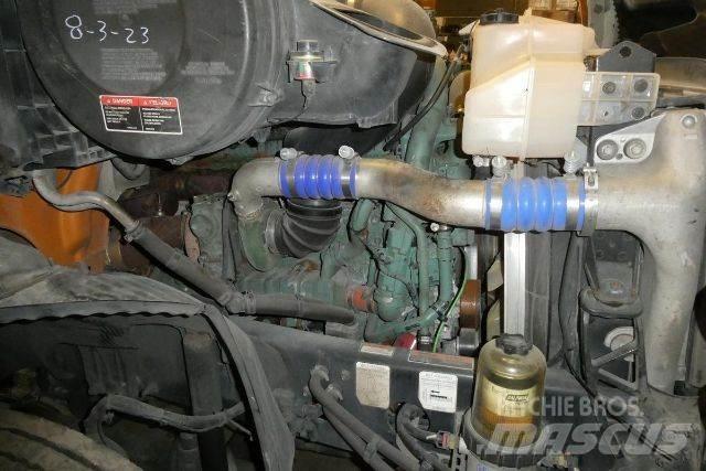 Volvo VNR64T300 Nákladní vozidlo bez nástavby