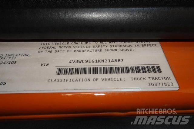 Volvo VNR64T300 Nákladní vozidlo bez nástavby