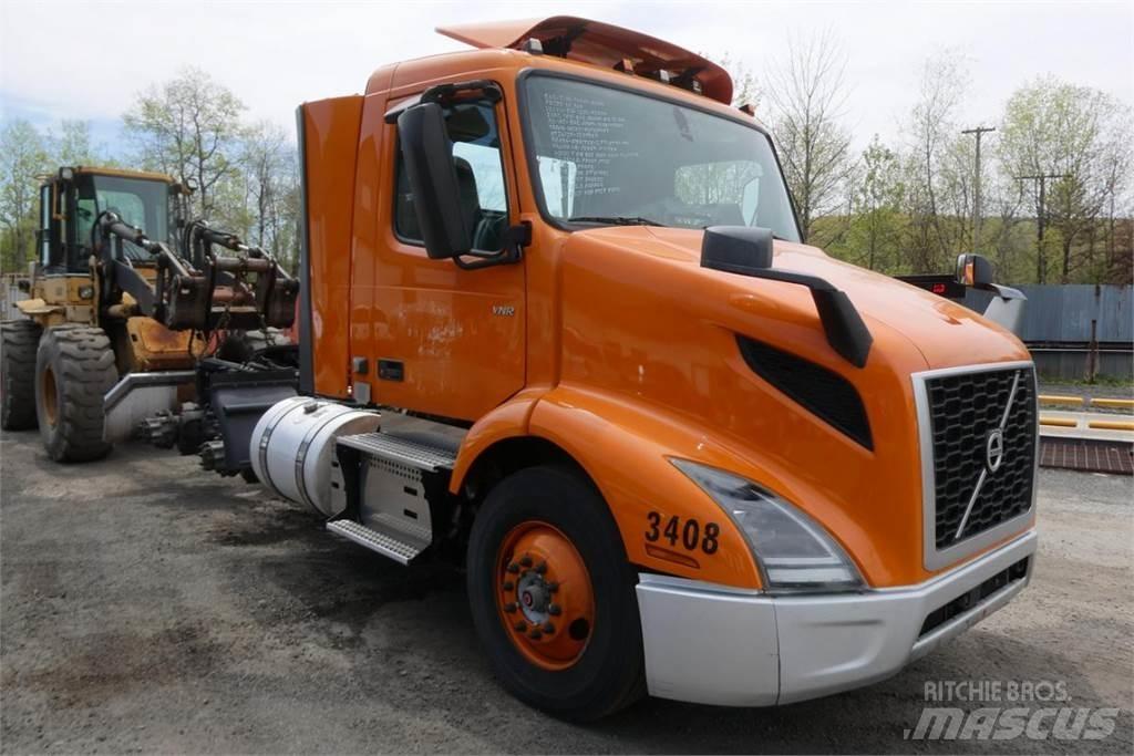 Volvo VNR64T300 Nákladní vozidlo bez nástavby