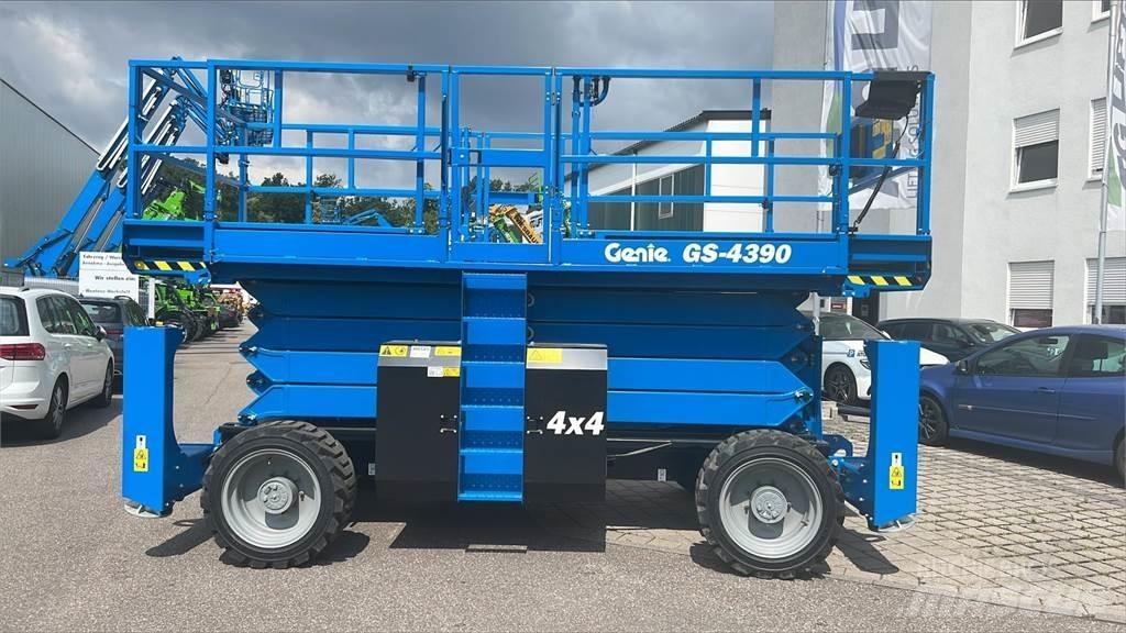 Genie GS-4390RT Nůžková zvedací plošina
