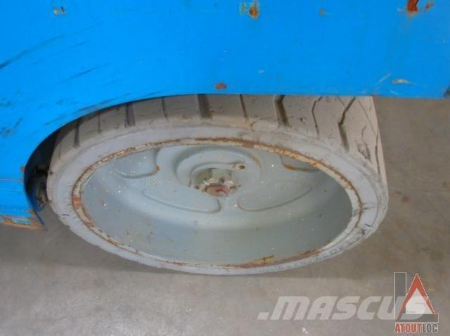 Genie GS-3246 Kloubové plošiny