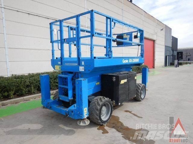 Genie GS-3369DC Kloubové plošiny