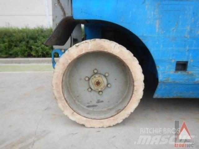 Genie GS3268DC Kloubové plošiny