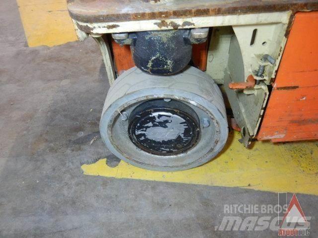 JLG 1230ES Kloubové plošiny