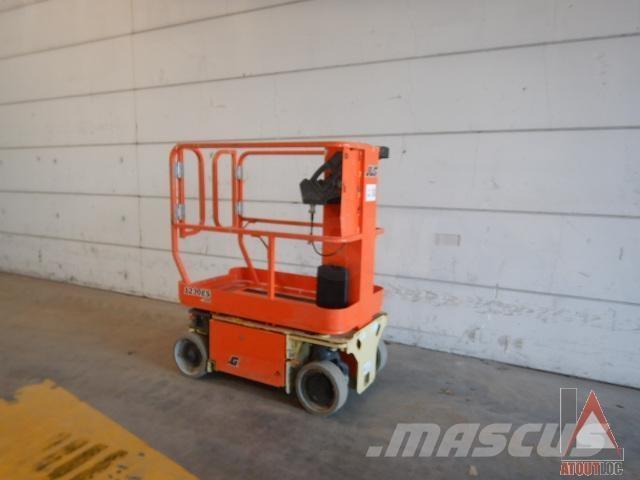 JLG 1230ES Kloubové plošiny