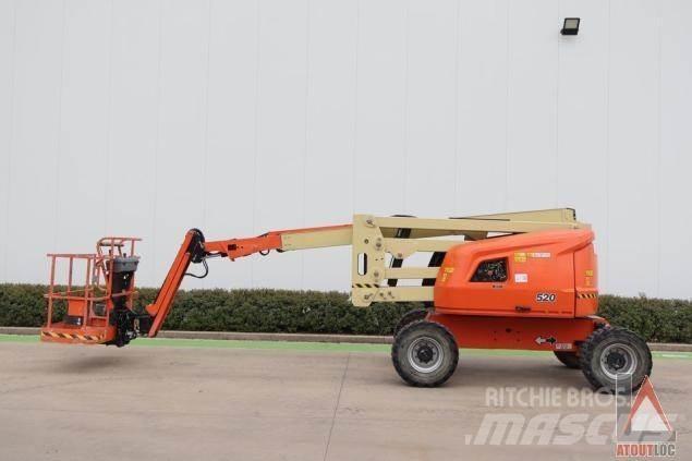JLG 520AJ Kloubové plošiny