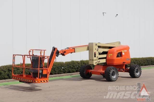 JLG 520AJ Kloubové plošiny