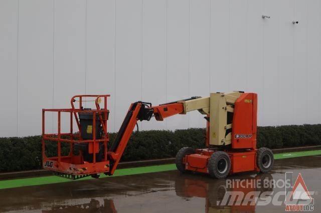 JLG E300AJP Kloubové plošiny