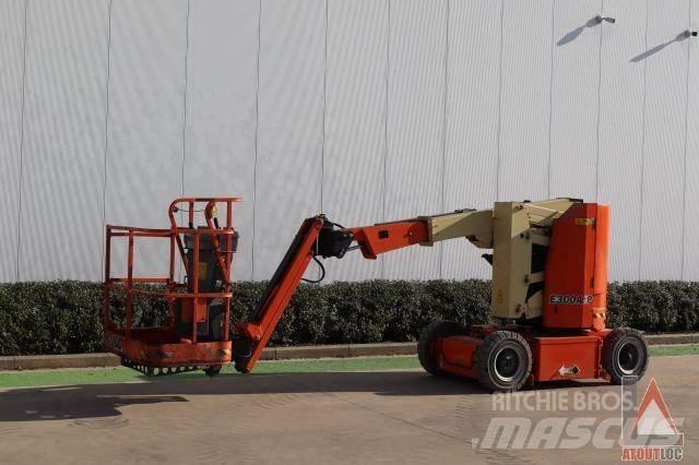JLG E300AJP Kloubové plošiny