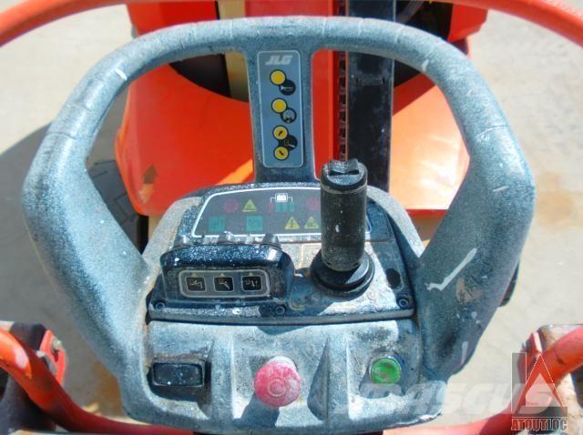 JLG TOUCAN 12E + Kloubové plošiny