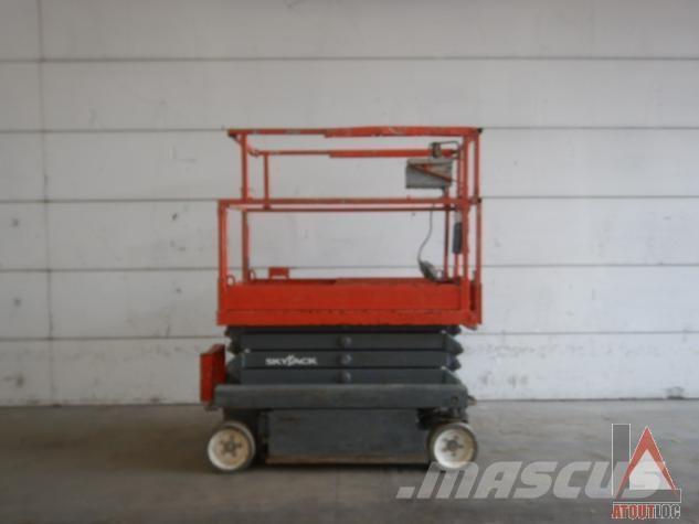 SkyJack SJ3219 Kloubové plošiny