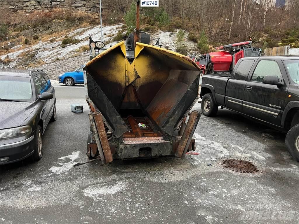 Bomag BF 300P Finišery