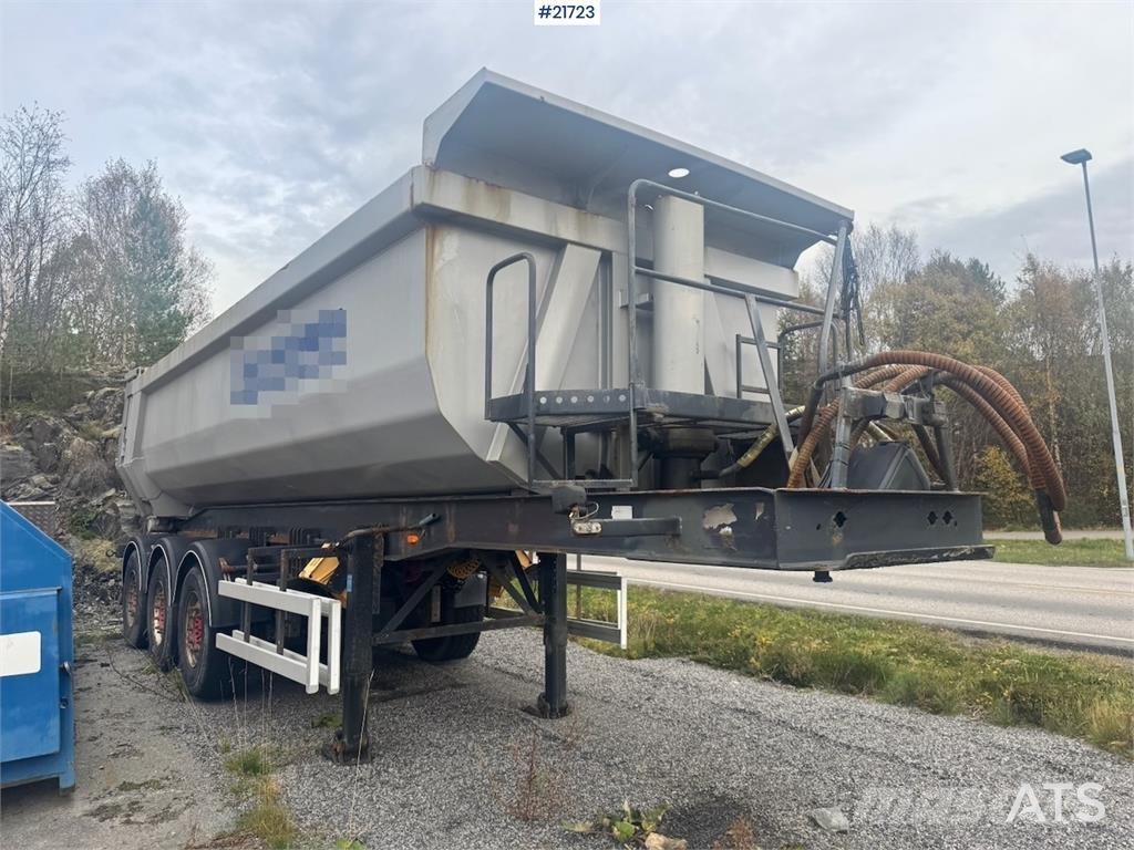 Carnehl Tippsemi. Sklápěcí návěsy