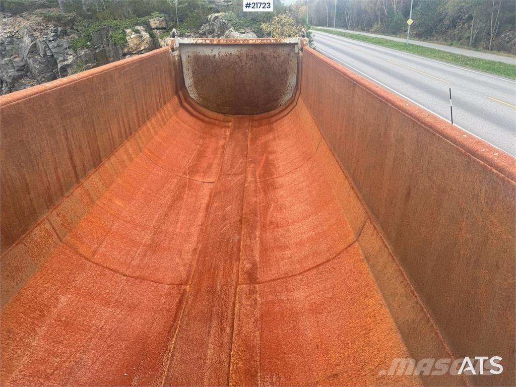 Carnehl Tippsemi. Sklápěcí návěsy