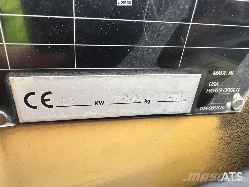 CAT 226 Smykem řízené nakladače