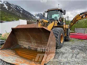 CAT 966H Kolové nakladače