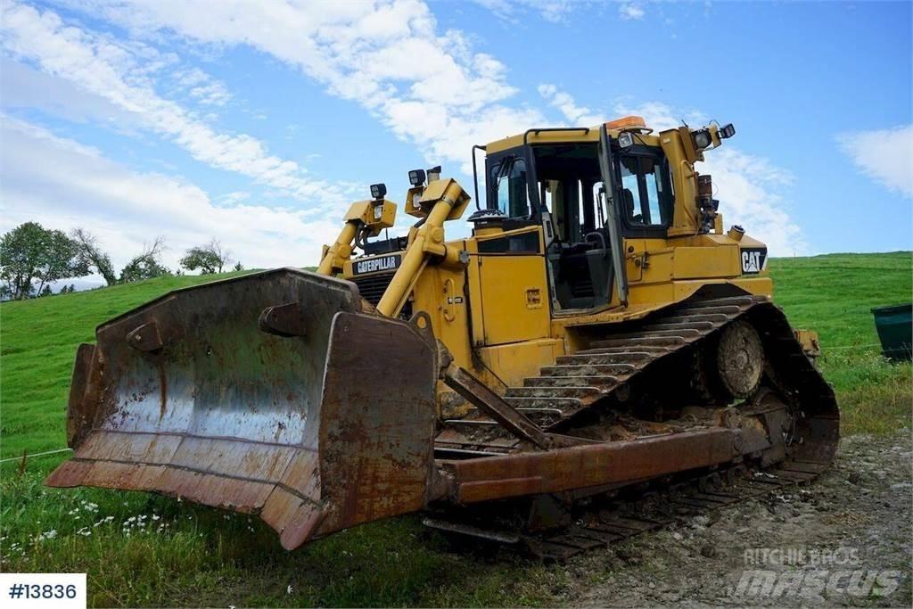 CAT D6T Pásové dozery