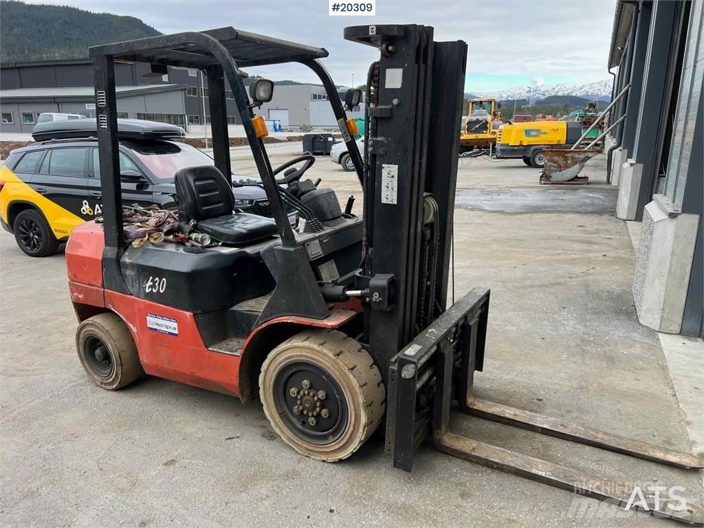  Gaffeltruck FG301 Manipulace s materiálem – ostatní