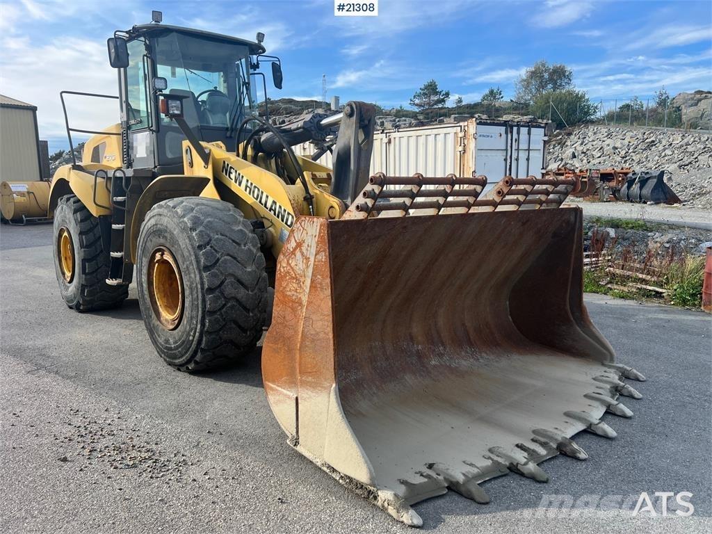 New Holland w270B Kolové nakladače