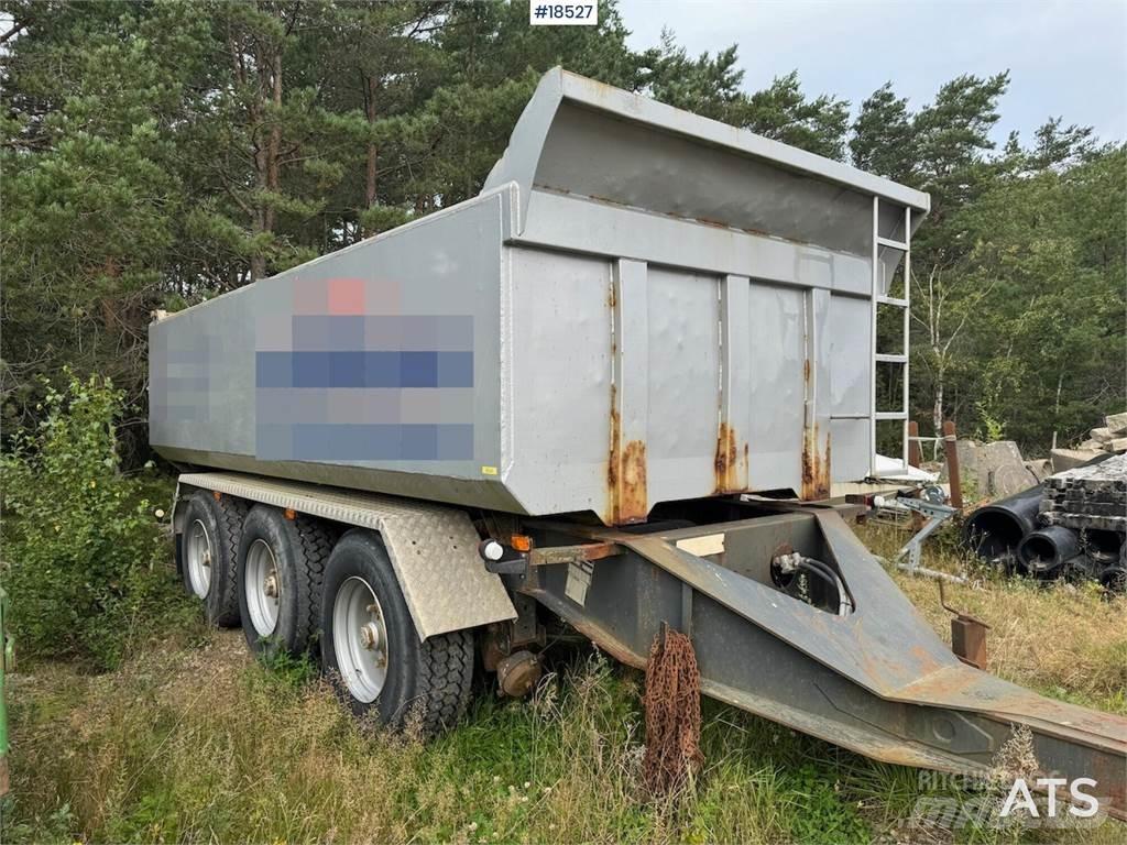 Renders trailer Další přívěsy