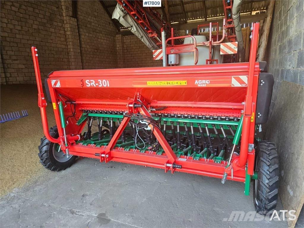Agromasz SR 301 Mechanické secí stroje