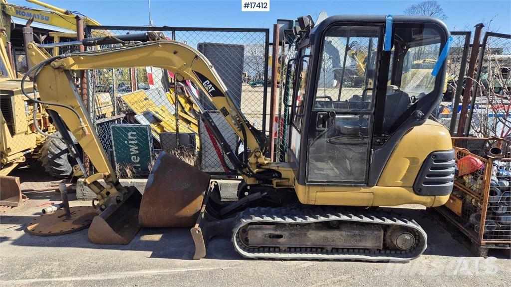 CAT 302.5 Mini rýpadla < 7t