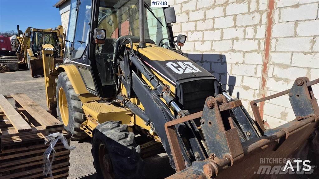 CAT 428D Rýpadlo-nakladače