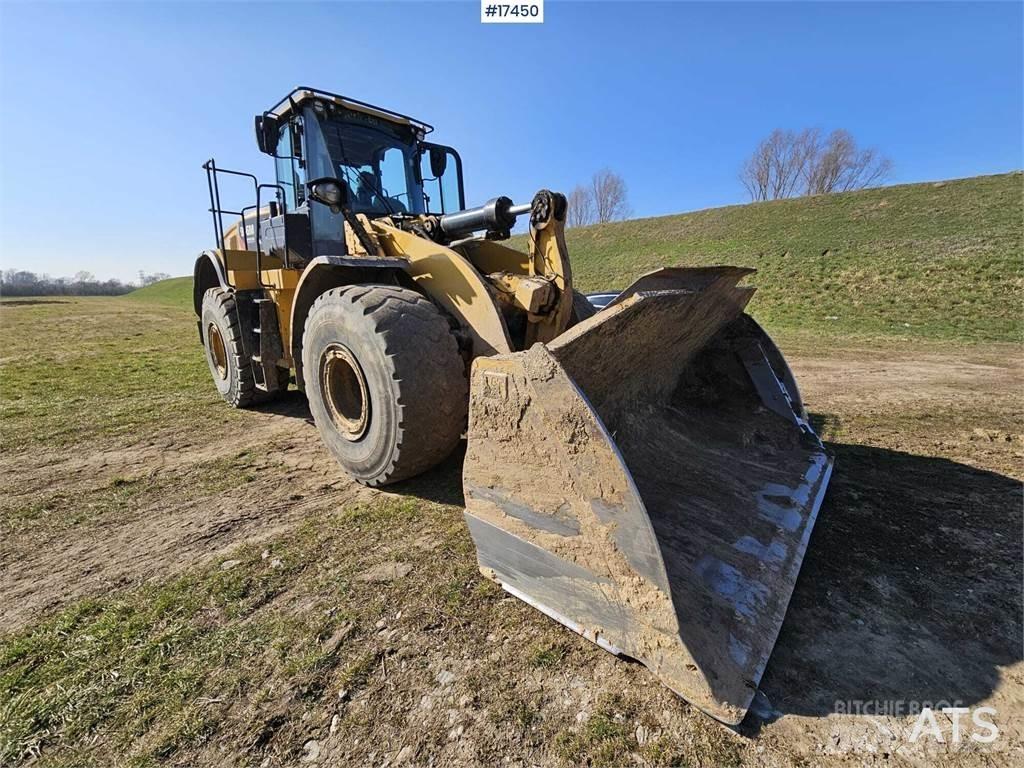 CAT 966M Kolové nakladače