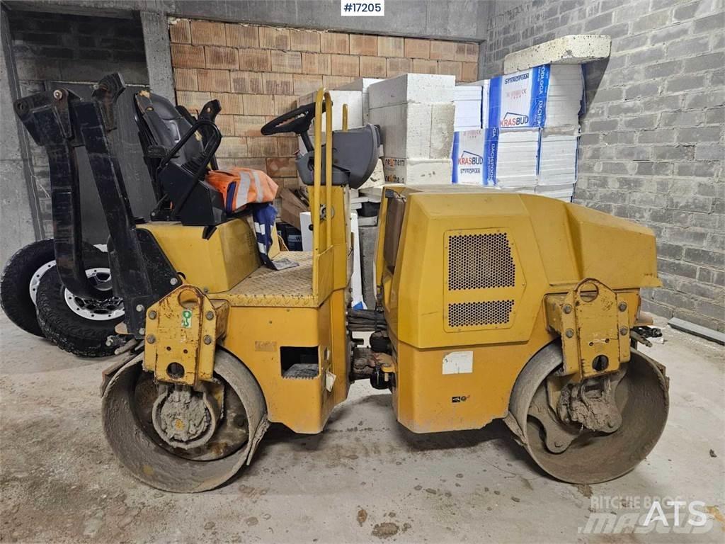 CAT CB24 Tandemové válce