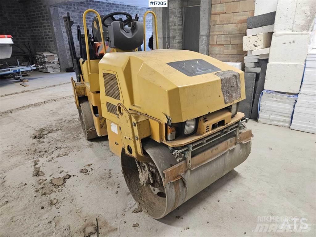 CAT CB24 Tandemové válce