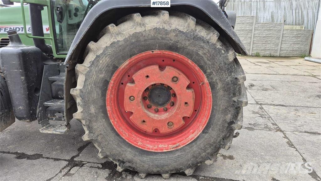 Fendt Vario 820 Traktory